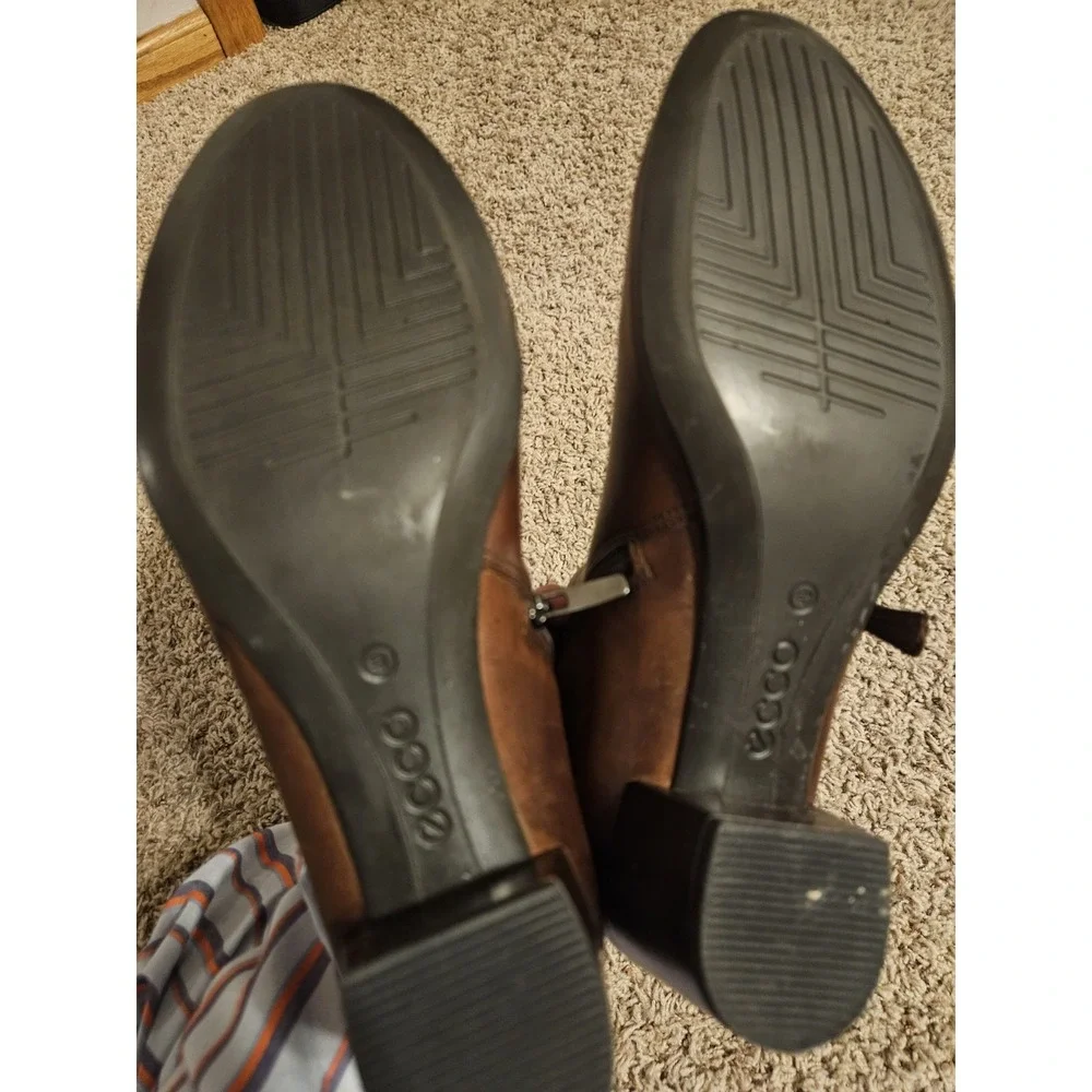 Ecco Women's Rich Brown Ankle Booties - Size‎ 9 - 100% Leather